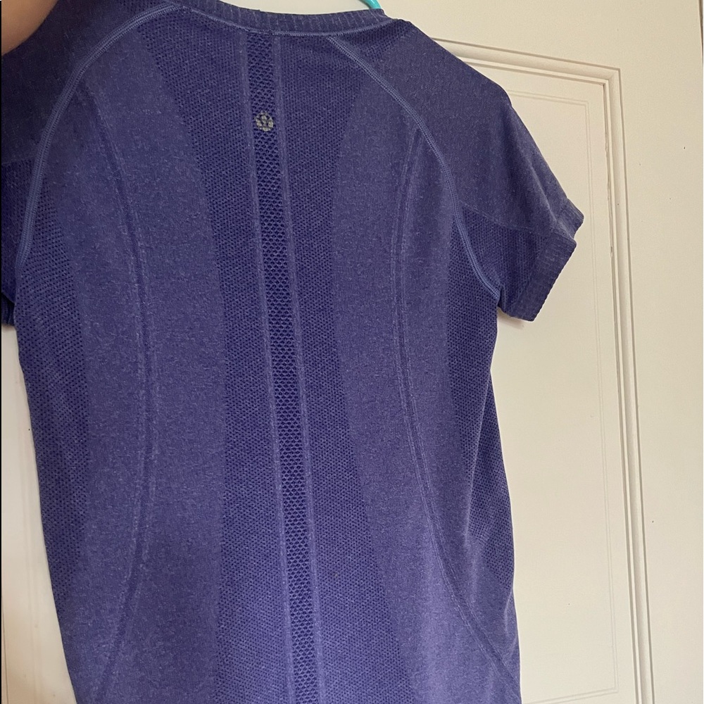 Lululemon y shirt size 8
